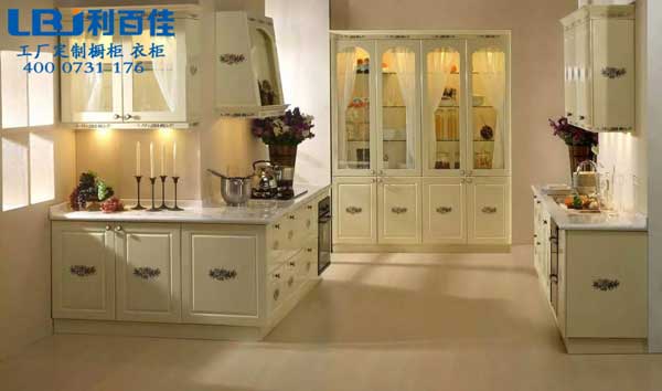 定制整體櫥柜測(cè)量知識(shí)你知道多少？利百佳開(kāi)課啦