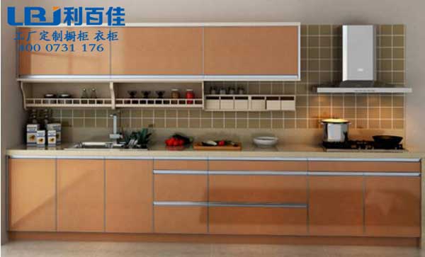 利百佳說優質的生活是從整體櫥柜布局開始的