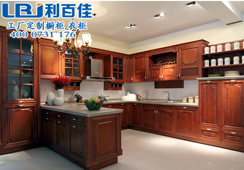 點(diǎn)進(jìn)來，為你解決櫥柜臺(tái)面選材煩惱