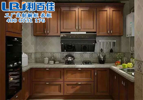 整體櫥柜的選材到搭配，聽利百佳跟你細細道來