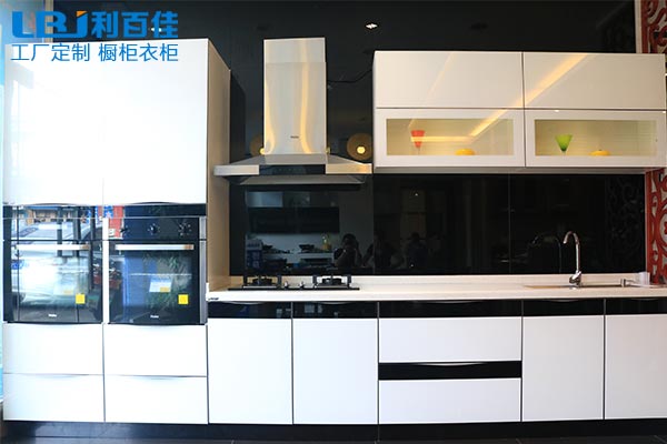 遇見五一·預(yù)見家·利百佳門店裝修升級(jí)開業(yè)啦！