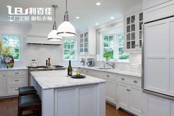 定制整體櫥柜的2款系列，讓廚房更清新！