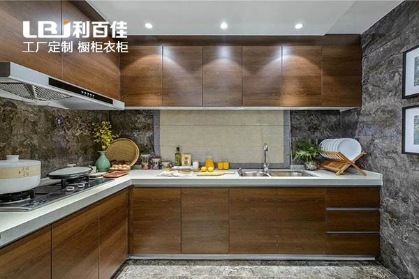 長沙利百佳櫥柜品牌聽說櫥柜行業要洗牌了!