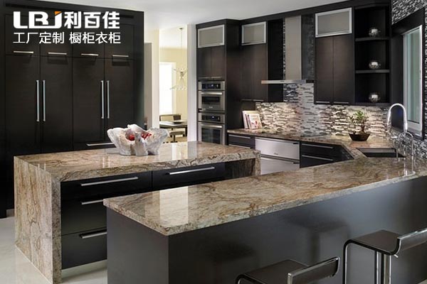 人造石櫥柜臺(tái)面優(yōu)缺點(diǎn)、保養(yǎng)技巧大全