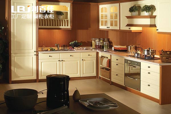 廚房櫥柜萬萬不能這樣裝，別等到入住才知被坑慘