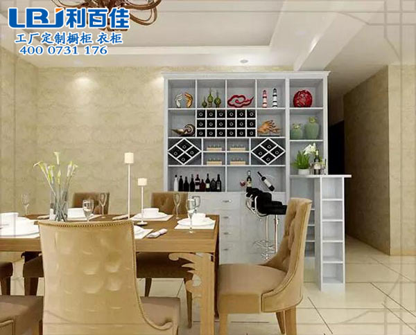 博古架式吧臺酒柜.jpg