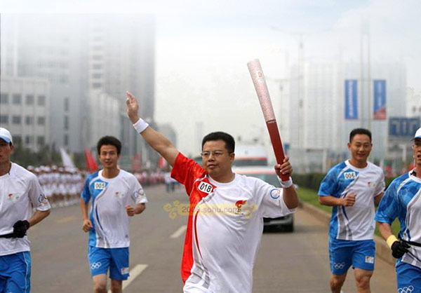 關(guān)于我們0.jpg 關(guān)于我們0.jpg